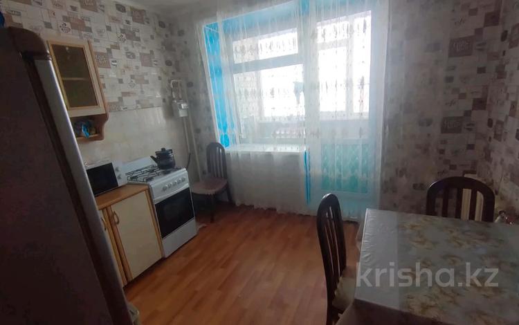 1-комнатная квартира, 40 м², 5/5 этаж помесячно, Бензострой