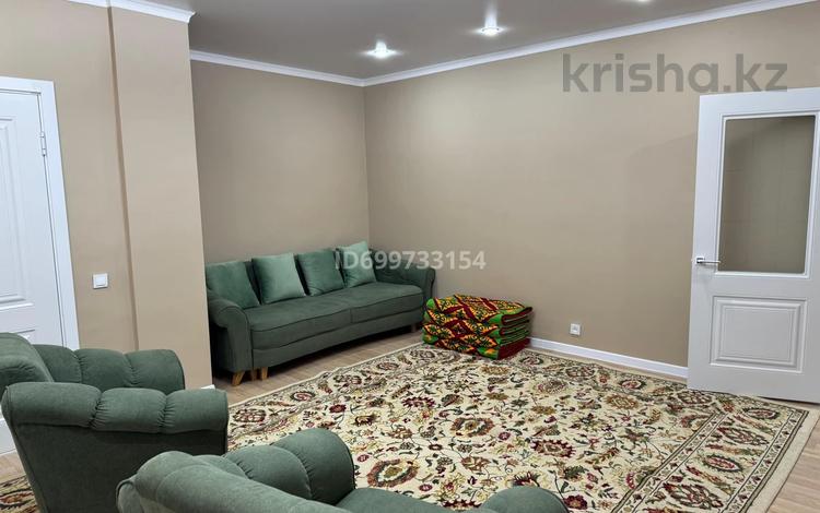 2-комнатная квартира · 45 м² · 4/5 этаж, 15-й мкр 9 за 300 000 〒 в Актау — фото 2