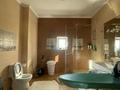 Отдельный дом · 9 комнат · 450 м², Джамбула 210 — Мечеть Бескайнар за 4 млн 〒 в 