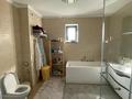 Отдельный дом · 9 комнат · 450 м², Джамбула 210 — Мечеть Бескайнар за 4 млн 〒 в  — фото 60