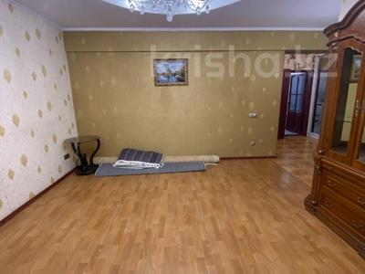 5-комнатная квартира, 120 м², 2/5 этаж, Жандосова за 75 млн 〒 в Алматы, Бостандыкский р-н