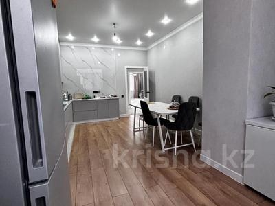 3-комнатная квартира · 100 м² · 3/9 этаж, мкр. Алтын орда, Молдагуловой 66/1 за 51 млн 〒 в Актобе, мкр. Алтын орда