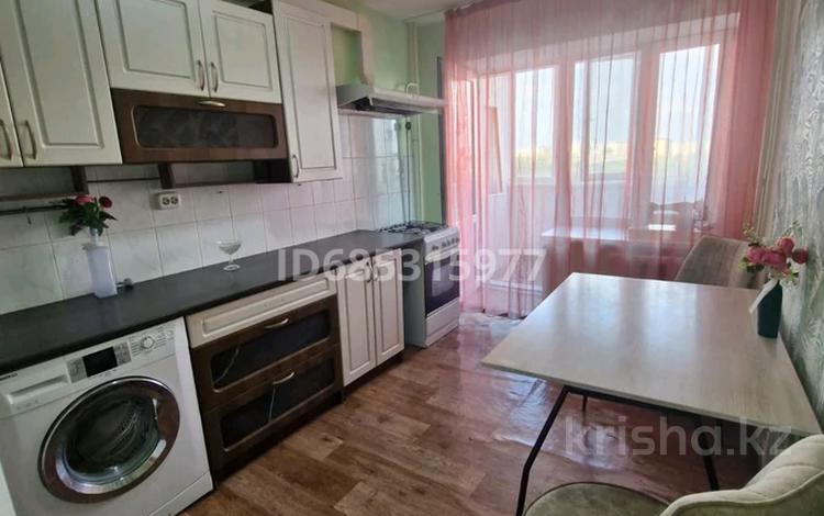 1-комнатная квартира · 47 м² · 7/9 этаж, мкр 4, Мкр. 4 38 — Мост Сырым датова за 9 000 ₸ в Уральске — фото 23
