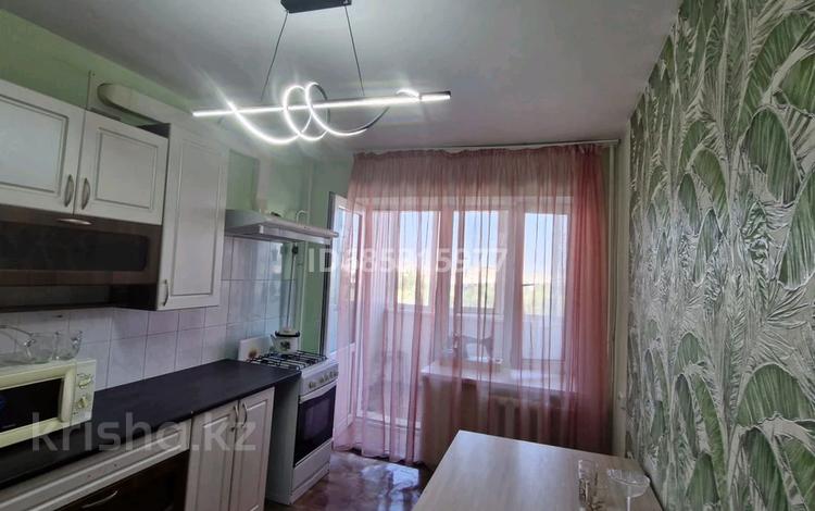 1-комнатная квартира · 47 м² · 7/9 этаж, мкр 4 38 — Мост Сырым датова за 8 000 ₸ в Уральске — фото 29