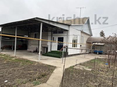Үйдің бір бөлігі · 4 бөлме · 240 м² · 8 сот., 40лет победы 8 — Находится возле заправка и самамойка, бағасы: 30 млн ₸ в Кордае