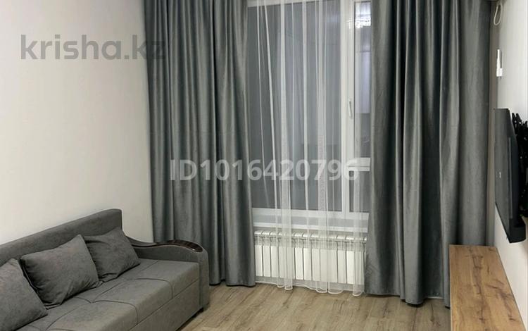 2-комнатная квартира · 48 м² · 3/9 этаж, мкр Шымсити, ул. 189 квартал 241Б за 320 000 ₸ в Шымкенте, Абайский р-н — фото 2