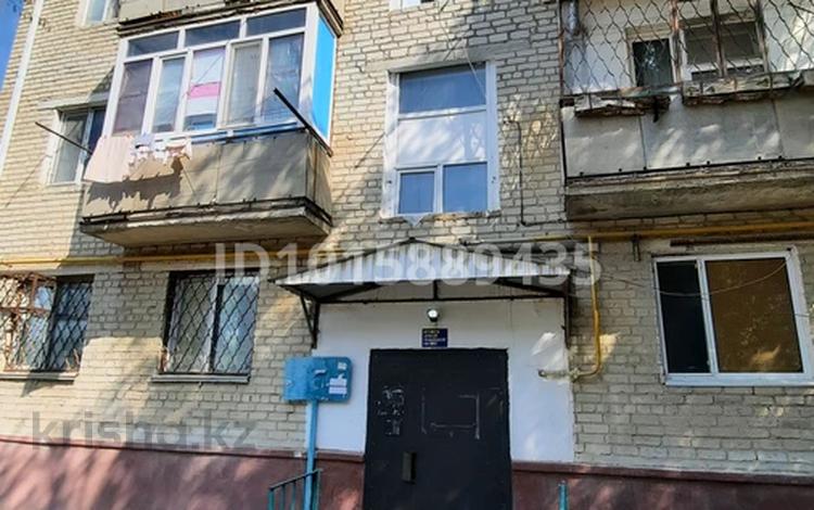 2-комнатная квартира · 38.3 м² · 5/5 этаж, мкр СМП 136, СМП-136 1 за 12.5 млн ₸ в Атырау — фото 2