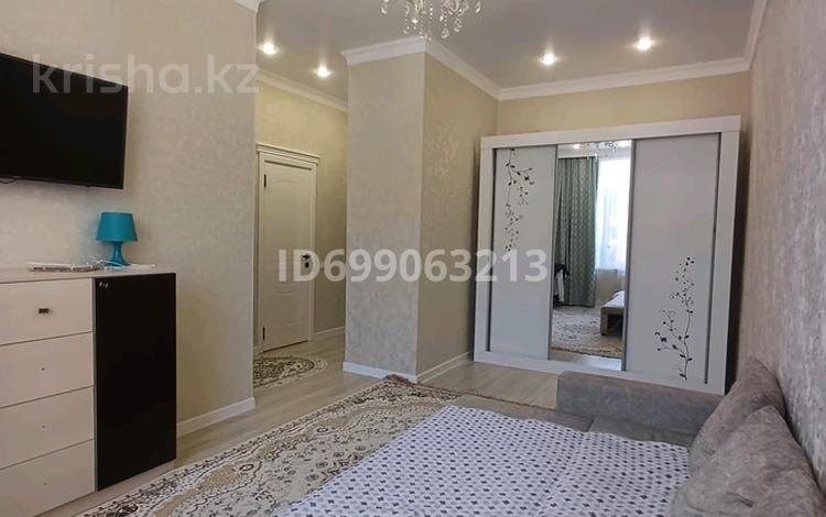 1-бөлмелі пәтер · 37 м² · 6/9 қабат · ай сайын, Казыбек би 5А, бағасы: 220 000 〒 в Астане, Есильский р-н — фото 2