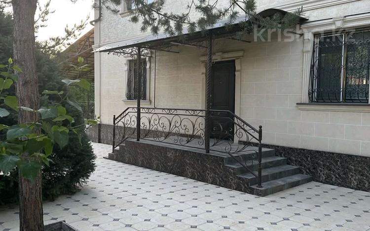 Отдельный дом · 8 комнат · 450 м² · 11 сот., мкр Калкаман-2, Аспандиярова 117 за 185 млн ₸ в Алматы, Наурызбайский р-н — фото 2