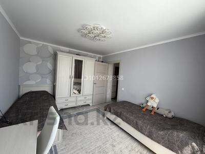 4-бөлмелі пәтер · 80 м² · 2/5 қабат, Қазыбек би 7/2, бағасы: 47.5 млн ₸ в Усть-Каменогорске