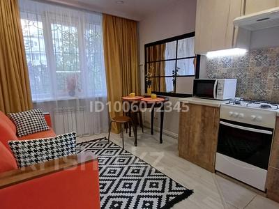 1-комнатная квартира · 40 м² · 1/4 этаж, мкр №10 7/3 за 240 000 〒 в Алматы, Ауэзовский р-н