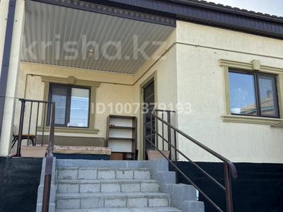 Жеке үй · 4 бөлме · 154 м² · 8 жүзд., Алмагүл ш/а., Фрунзе — Параллельно ул Сатыбалдиева, бағасы: 45 млн ₸ в Атырау, мкр. Алмагуль
