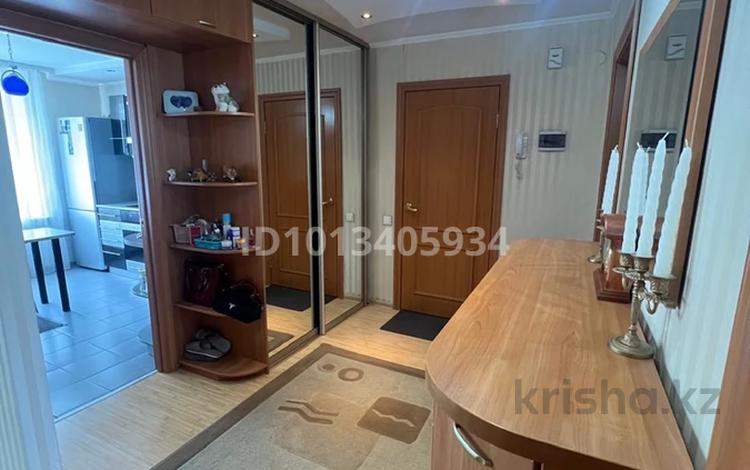 3-бөлмелі пәтер · 64 м² · 3/5 қабат, Мира 70/1, бағасы: 24 млн ₸ в Темиртау — фото 2