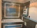 1-бөлмелі пәтер · 77 м² · 9 қабат, Бактыгерея Кулманова 1а, бағасы: 280 000 ₸ в Атырау — фото 8