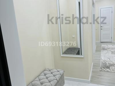 3-комнатная квартира, 88 м², 6/6 этаж помесячно, мкр Болашак 133у — Актобе за 250 000 〒