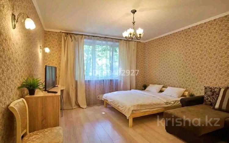 1-комнатная квартира, 50 м², 4/10 этаж по часам, мкр Комсомольский, Д. Кунаева 35 — Дом Министерств за 2 000 〒 в Астане, Есильский р-н — фото 2