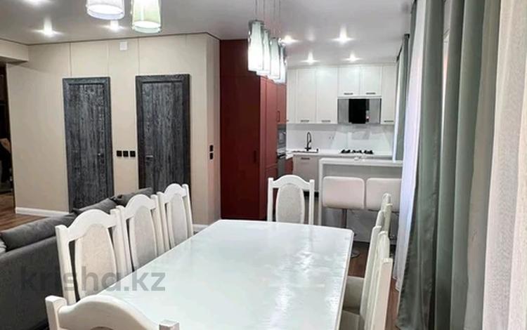 4-комнатная квартира · 125 м² · 2/4 этаж, Алипова 5а за 450 000 ₸ в Атырау — фото 2