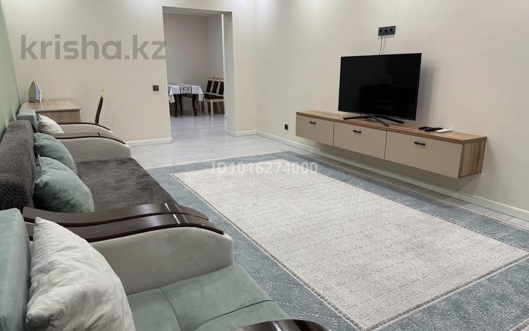 2-комнатная квартира · 70 м² · 5/9 этаж, мкр Аксай-1, Райымбека 522/1 — Момышулы-Райымбека за 350 000 ₸ в Алматы, Ауэзовский р-н — фото 2