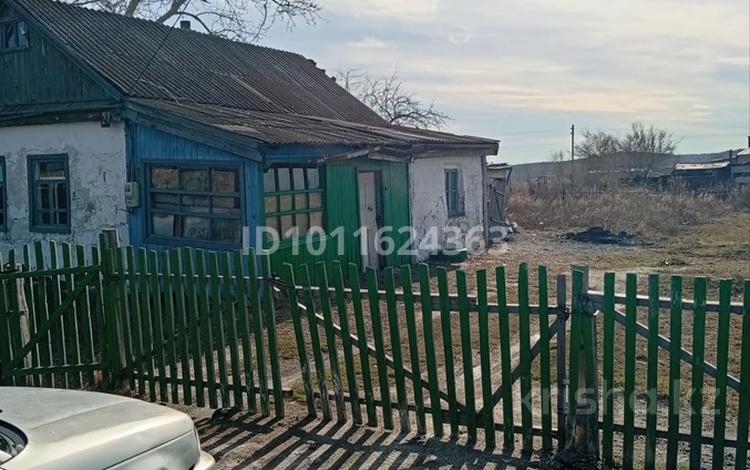Жер телімі · 8 сотық, Александр Пушкин 21 — Пересечение улиц Валиханова, бағасы: 2 млн ₸ в Акколе — фото 2