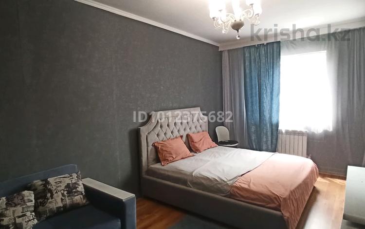 2-комнатная квартира · 55 м² · 5/9 этаж, Сатпаева 90/20 за 23 000 ₸ в Алматы, Бостандыкский р-н — фото 2