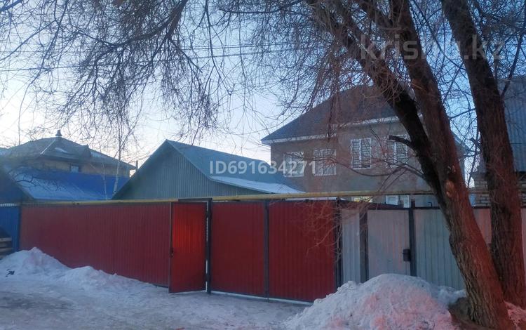 Жеке үй · 4 бөлме · 200 м² · 3 сот., Победы 121 — ТРЦ галактика, бағасы: 50 млн ₸ в Уральске, мкр Школьник — фото 2