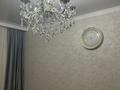 3-комнатная квартира · 73 м² · 3/5 этаж, 28А мкр 6 — Встроенная кухня, новая сантехника, кладовка, тихий двор. Очень чистая и уютная квартира, рядом школа, детсад. Капитальный ремонт делался для *себя - стяжка, электрика всё новое, автомат на каждую комнату. Встроенная мебель, кухня, плита, духовка, вытяжка, 2 кондиционера всё для удобной жизни! за 21 млн ₸ в Актау — фото 3