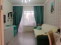 3-комнатная квартира · 83.2 м² · 2/5 этаж, мкр Юго-Восток, Степной 4 — частный детский сад "Малинка", Детский сад №42 "Тiлек", Гимназия №39 им. М. Жумабаева, Ясли-сад "Куаныш", Частная школа-детский сад "Альтер", Средняя школа №5, Ясли-сад "Еркетай. ТД "Алмаз" за 54 млн ₸ в Караганде, Казыбек би р-н