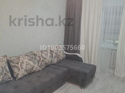 3-комнатная квартира · 60 м² · 2/4 этаж, Ленинградская 48 за 130 000 〒 в Шахтинске