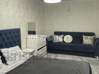 1-бөлмелі пәтер, 48 м², 4/5 қабат тәулігіне, Майкудук, 12й микрорайон 45, бағасы: 8 000 〒 в Караганде, Алихана Бокейханова р-н