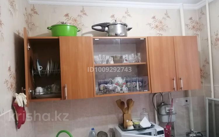 1-бөлмелі пәтер · 33 м² · 2/5 қабат, Акбулак ш/а. 4, бағасы: 10.1 млн ₸ в Таразе, мкр Акбулак — фото 2