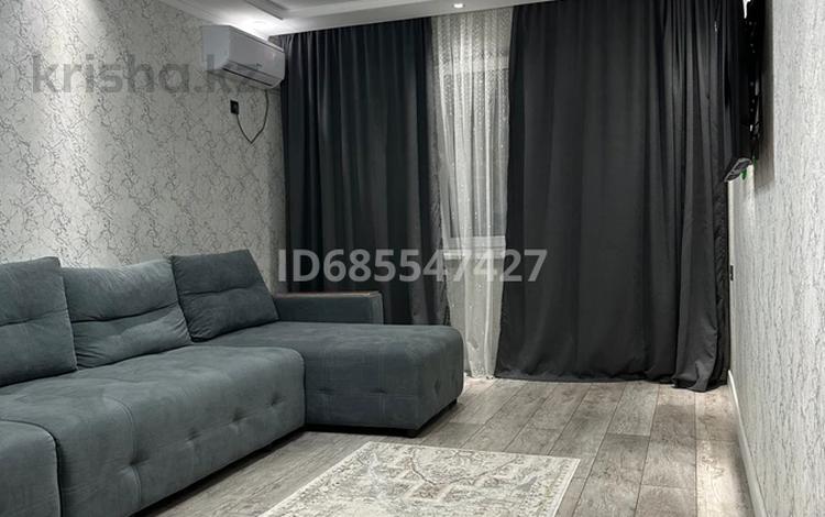 2-комнатная квартира, 45 м², 1/4 этаж помесячно, мкр №3 17-18