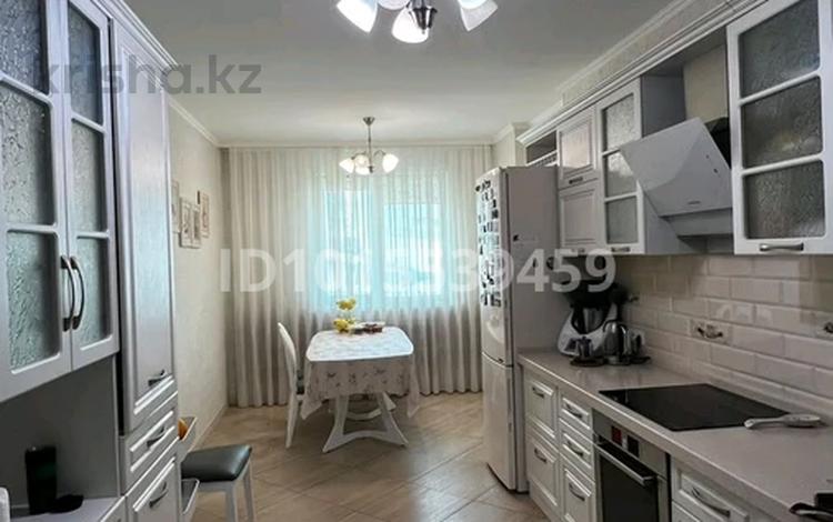 4-комнатная квартира · 140 м² · 5/15 этаж, Кабанбай батыра 46 за 86 млн ₸ в Астане, Есильский р-н — фото 2