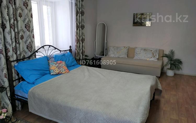 1-комнатная квартира · 30 м² · 1/5 этаж, Майкудук, Майкудук, 12й микрорайон за 10 000 ₸ в Караганде, Алихана Бокейханова р-н — фото 2