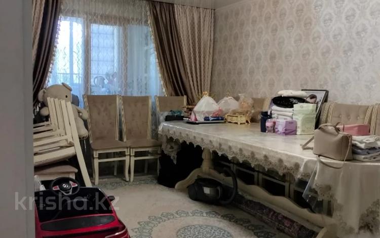 4-комнатная квартира · 70 м² · 4/5 этаж, мкр Каратау 28 за 19 млн ₸ в Таразе — фото 2