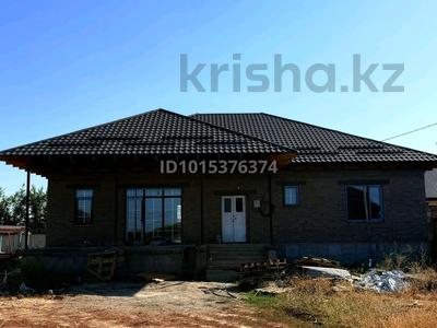 Отдельный дом · 6 комнат · 200 м² · 10 сот., 4 266 — 3 отделение за 38 млн ₸ в Талдыкоргане