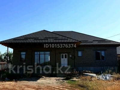 Отдельный дом · 6 комнат · 200 м² · 10 сот., 4 266 — 3 отделение за 38 млн ₸ в Талдыкоргане