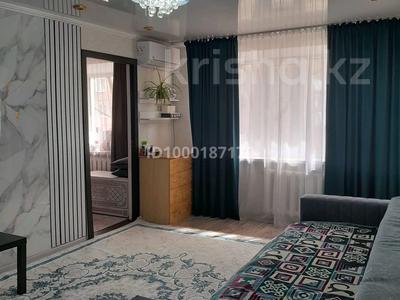 2-бөлмелі пәтер · 43.8 м² · 1/5 қабат, Сейфуллина, бағасы: 10 млн ₸ в Балхаше