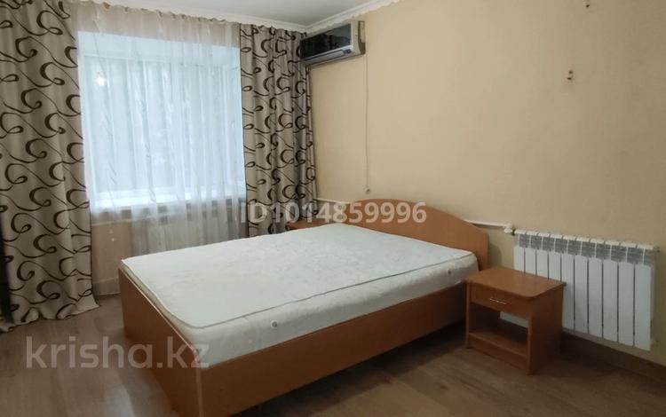 2-бөлмелі пәтер · 45 м² · 4/5 қабат, Доспанова 60 — Кафе Марина, бағасы: 130 000 ₸ в Уральске — фото 2