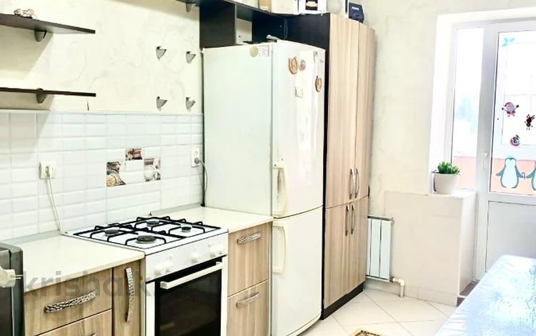 1-комнатная квартира · 49 м² · 2/5 этаж, мкр. Алтын орда, Тауелсиздик 4 — Алия Молдагулова за 19.5 млн ₸ в Актобе — фото 2