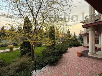 Отдельный дом · 8 комнат · 687 м² · 37 сот., мкр Юбилейный — Достык -Ондасыновой за ~ 1.8 млрд 〒 в Алматы, Медеуский р-н
