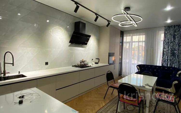 3-комнатная квартира · 95.5 м² · 2/5 этаж, мкр. Алтын орда, саздинское лестничество 228\3 за 49.5 млн ₸ в Актобе — фото 5