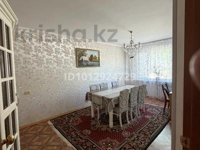 3-бөлмелі пәтер · 61 м² · 2/5 қабат, Кердери, бағасы: 21.5 млн ₸ в Уральске, мкр Школьник