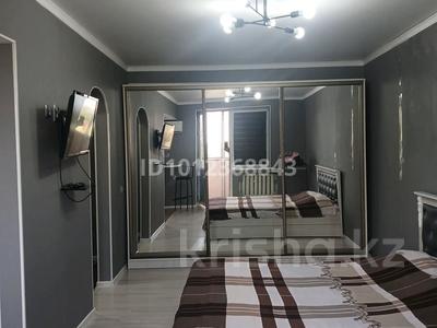 1-комнатная квартира · 29 м² · 5/5 этаж, ул. Байзак Батыра 187 за 8 000 ₸ в Таразе