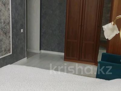 2-комнатная квартира · 45 м² · 3/5 этаж, мкр Михайловка , Касыма Аманжолова 17 — Сейфуллина, Крылова, Охотская, Кардиология, Макажанова, Онкология за 15 000 ₸ в Караганде, Казыбек би р-н