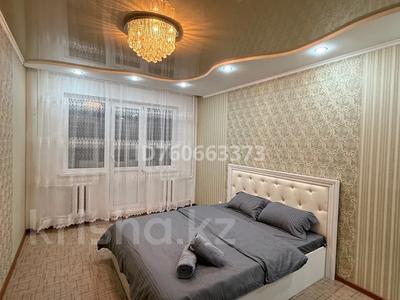 2-комнатная квартира · 60 м² · 4 этаж, Чурина 160 за 16 000 〒 в Уральске, мкр Школьник
