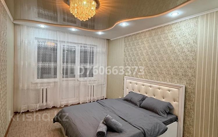 2-комнатная квартира · 60 м² · 4 этаж, Чурина 160 за 16 000 ₸ в Уральске, мкр Школьник — фото 2
