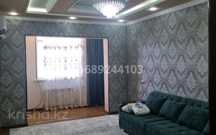 2-комнатная квартира · 50 м² · 4/5 этаж, 8-й микрорайон 63 за 220 000 ₸ в Шымкенте, Туран р-н — фото 2
