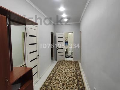 2-бөлмелі пәтер · 70 м² · 2/4 қабат, мкр Нурсая, Нұрсая2 3 — Возле магазин Самал, бағасы: 180 000 〒 в Атырау
