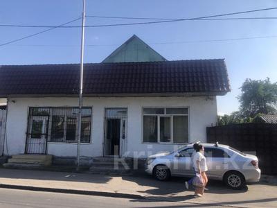 Свободное назначение, офисы, магазины и бутики, склады, общепит, салоны красоты, фитнес и спорт, медцентры и аптеки, образование, развлечения, кабинеты и рабочие места, студии · 80 м² за 400 000 ₸ в Алматы, Медеуский р-н