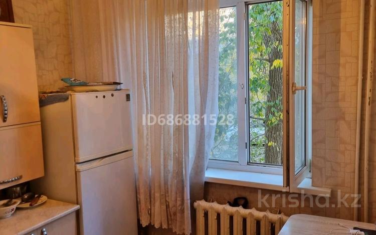 3-бөлмелі пәтер · 56 м² · 1/5 қабат, Гарышкерлер 34, бағасы: 15 млн ₸ в Жезказгане — фото 5
